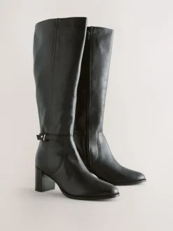 - Forever Comfort® kniehoge laarzen met hardware trim*Next Hot