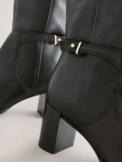 - Forever Comfort® kniehoge laarzen met hardware trim*Next Hot