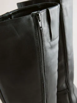 - Forever Comfort® kniehoge laarzen met hardware trim*Next Hot