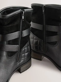 - Leren slobberenkellaarsjes*Next Discount