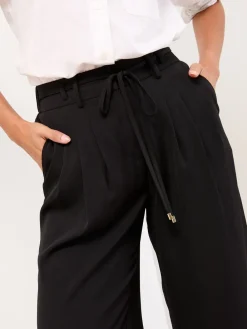 - Wijduitlopende broek*Lipsy Hot