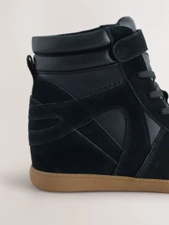 - Forever Comfort® sneakers met sleehak en veters*Next Sale