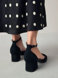 - Toe Cap Block Heels*Next Hot
