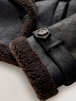 Zwart/chocoladebruin - Faux Shearling Cropped Aviator Jacket*Next