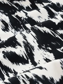 - Hoogsluitend vormgevend must-have badpak*Next Online