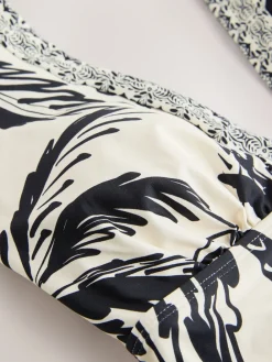 - Diepuitgesneden buikcorrigerende tankinitop*Next Clearance