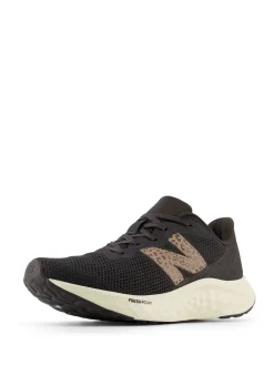 - Fresh Foam Arishi V4 sneakers voor dames*New Balance Sale
