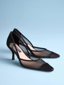 - Tabitha Simmons x Mary Grace Leather Chisel Toe Court Heels*Next Best