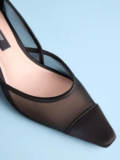 - Tabitha Simmons x Mary Grace Leather Chisel Toe Court Heels*Next Best