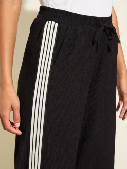 Zwarte streep - - Jersey broek met wijde pijpen met kreukeffect*Friends Like These Discount