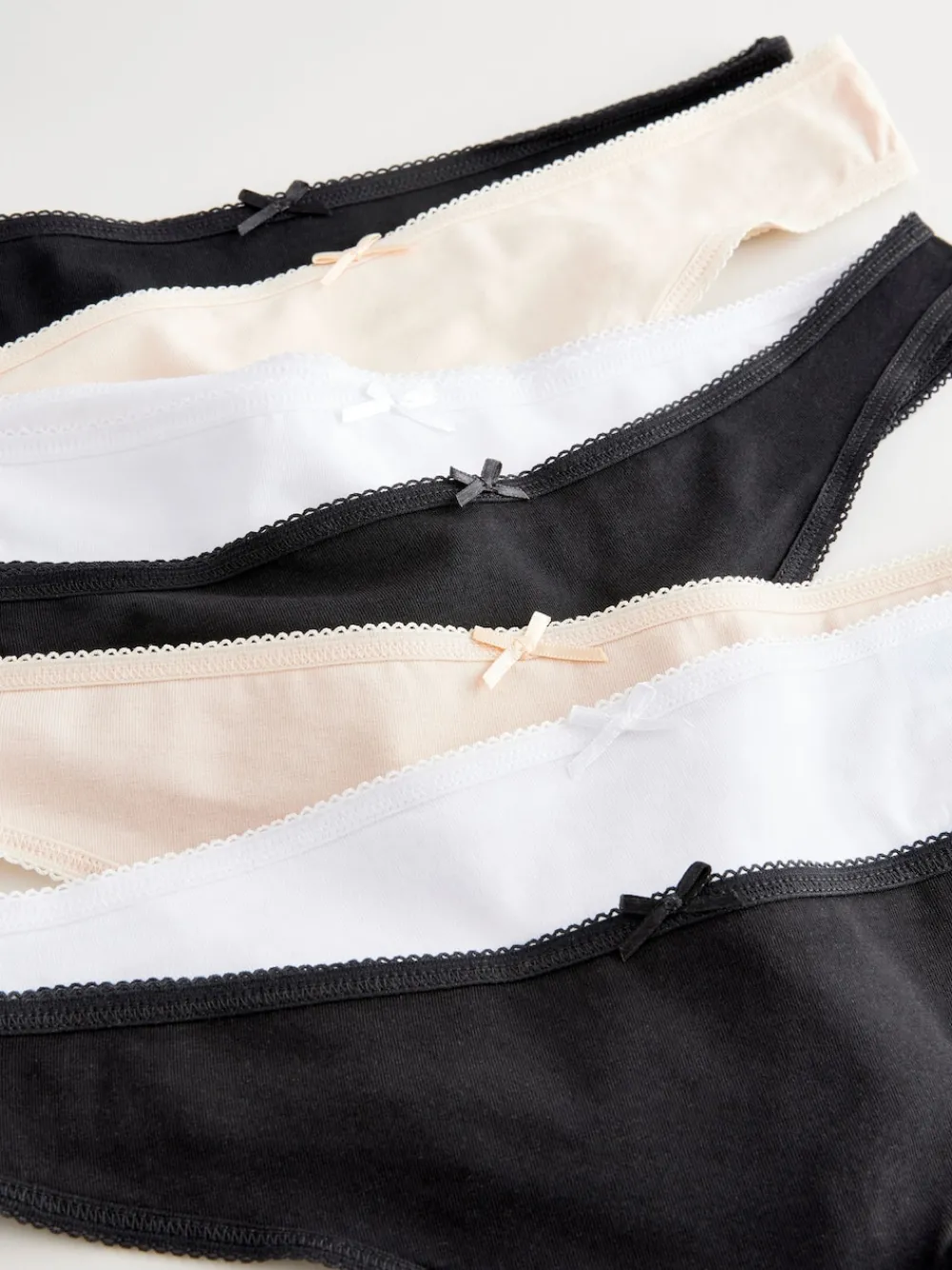 - Set van 7 slips met hoog katoengehalte*Next Sale