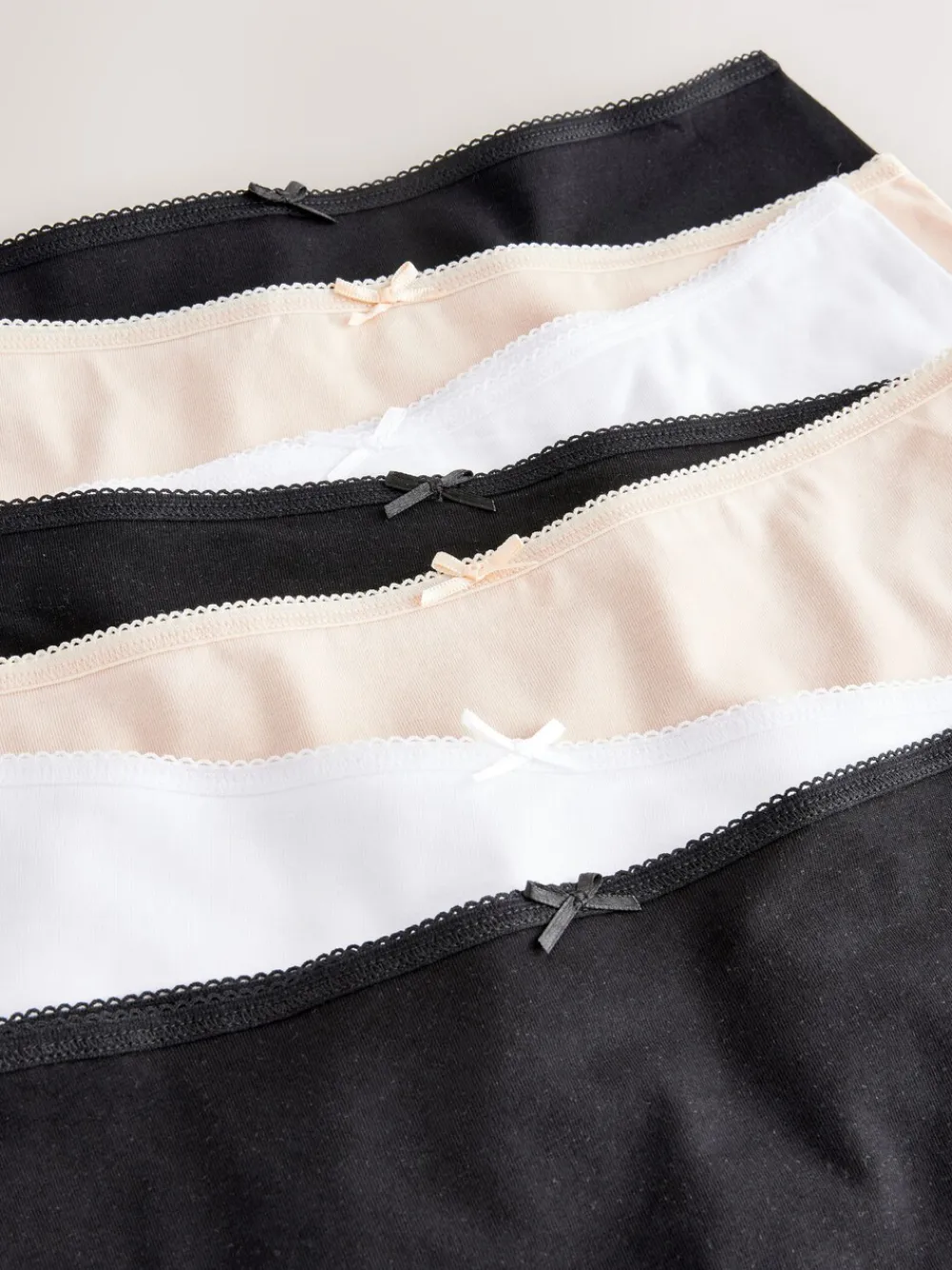 - Set van 7 slips met hoog katoengehalte*Next Sale