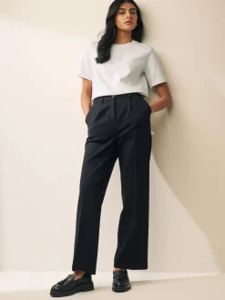 - Verpakking van 2 dikke T-shirts met korte mouwen*Next