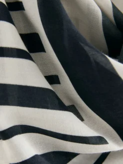 Zwart-wit geometrisch - Vierkante sjaal*Next New