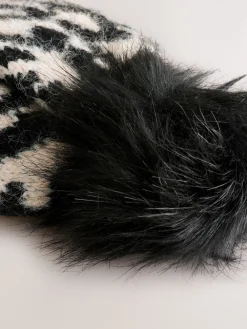 - Gebreide muts met pompon*Next Online