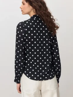 - Blouse met V-hals en lange mouwen*Next Sale