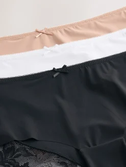 - 3 Niet-aftekenende slips met kanten achterkant*Next Clearance